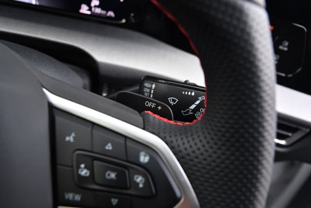 Steering Wheel Image - 3031