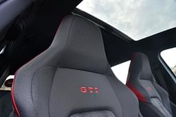 Volkswagen Golf Front Row Seats