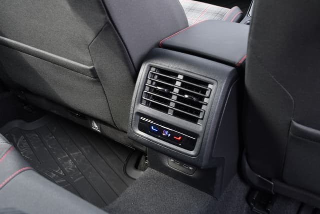 Ac Vents Rear Image - 3036