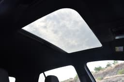 Volkswagen Golf Sunroof