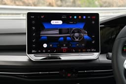 Volkswagen Golf Dashboard