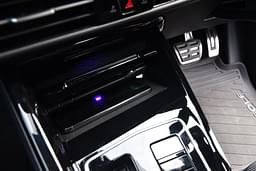Volkswagen Golf Charging Ports