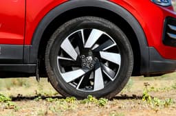 Volkswagen Taigun Color Red, Black Volkswagen Taigun Color Red, Black