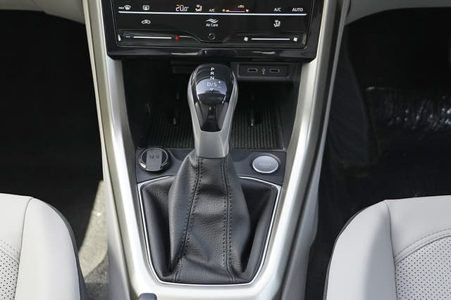 Infotainment System Image - 35705