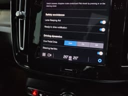Volvo EC40 Dashboard