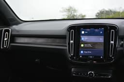 Volvo EC40 Dashboard