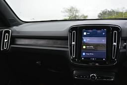 Volvo C40 Recharge Dashboard