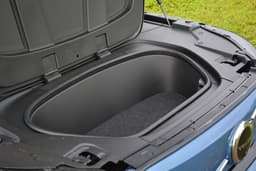 Volvo EC40 Cabin Boot Access