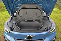 Volvo C40 Recharge Color Blue