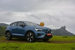 Volvo C40 Recharge Front Right Three Quarter