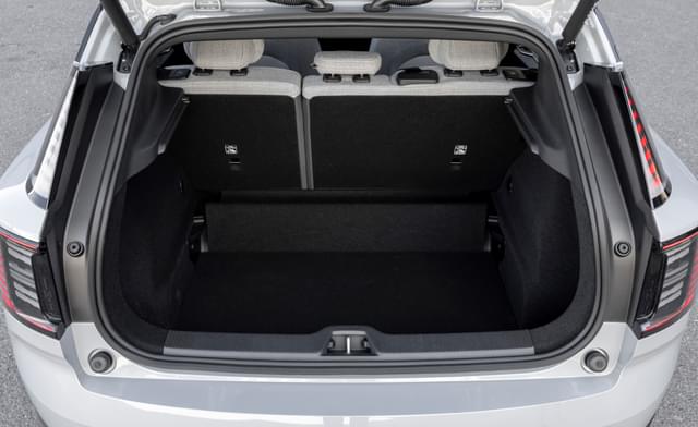 Second Row Seats Image - 20033