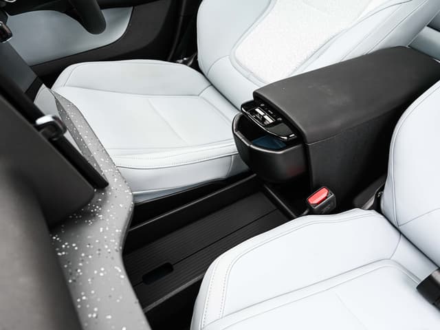 Front Row Seats Image - 32574