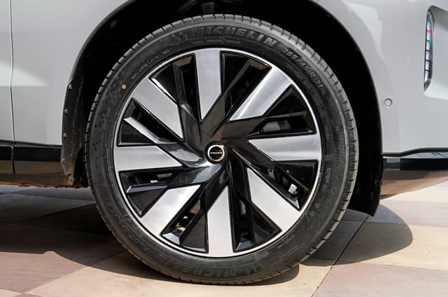 Alloy Wheels Image - 38631
