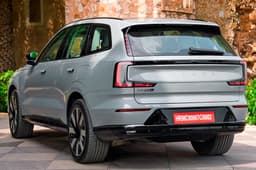 Volvo EX90 Rear Left Three Quarter