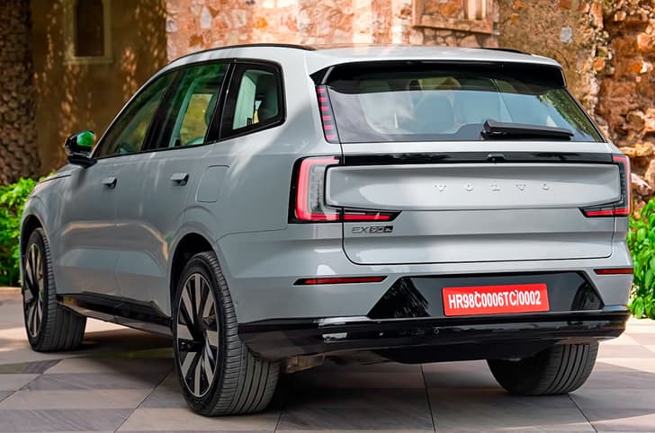 Rear Left Three Quarter