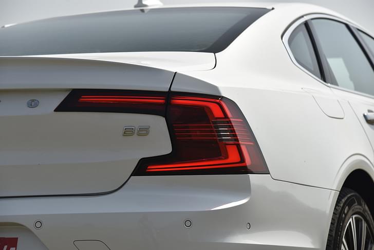 Volvo S90 Rear View