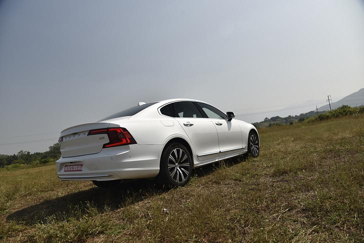 Volvo S90 Front Right Three Quarter