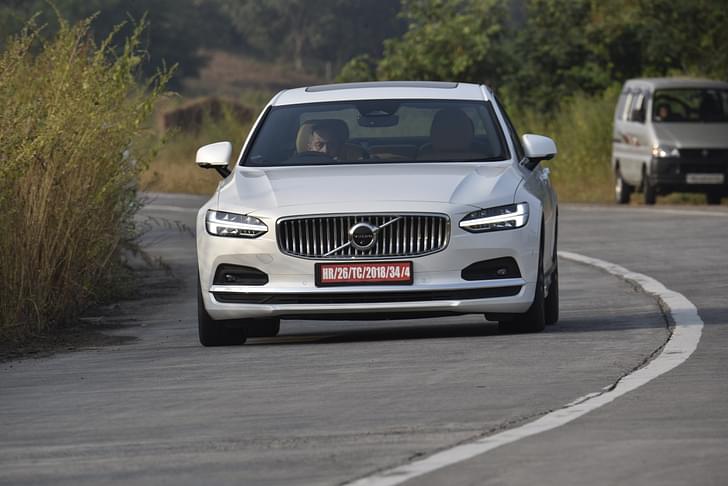 Volvo S90 Front View