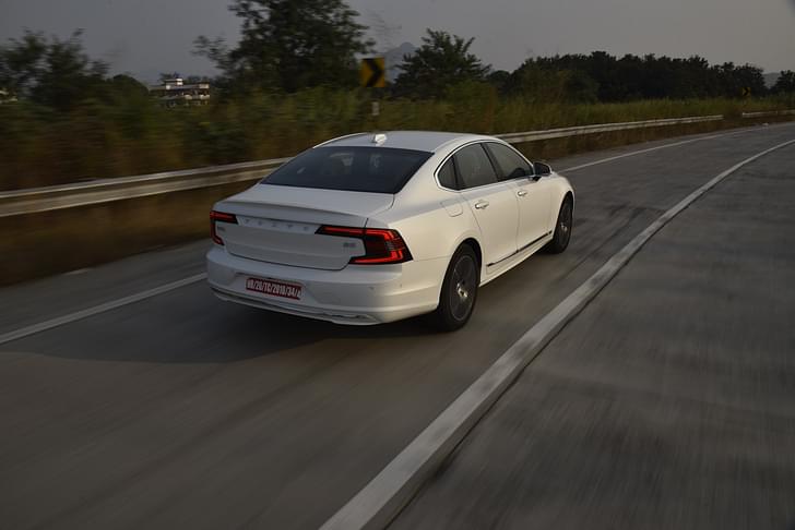 Volvo S90 Rear View