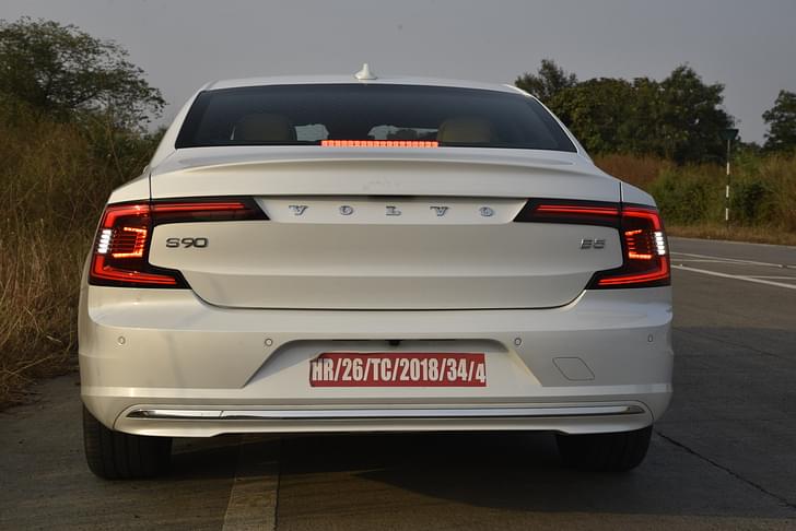 Volvo S90 Rear View