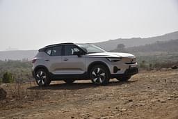 Volvo Xc40 Recharge Front Right Three Quarter