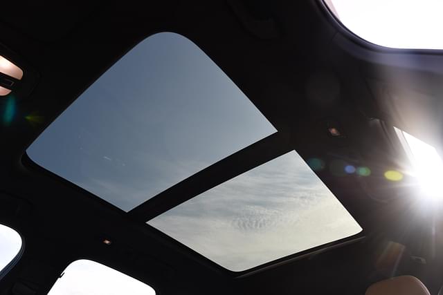 Sunroof Image - 6688