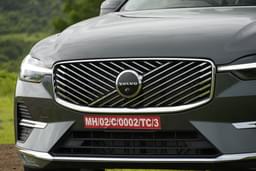 Volvo Xc60 Front View