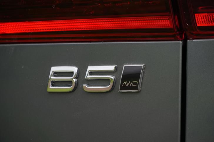 Volvo Xc60 Rear View