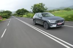 Volvo Xc60 Front Right Three Quarter