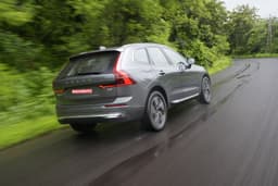 Volvo XC60 Rear View