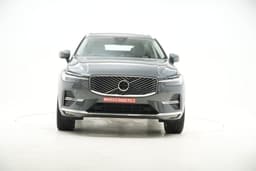 Volvo XC60 Front View