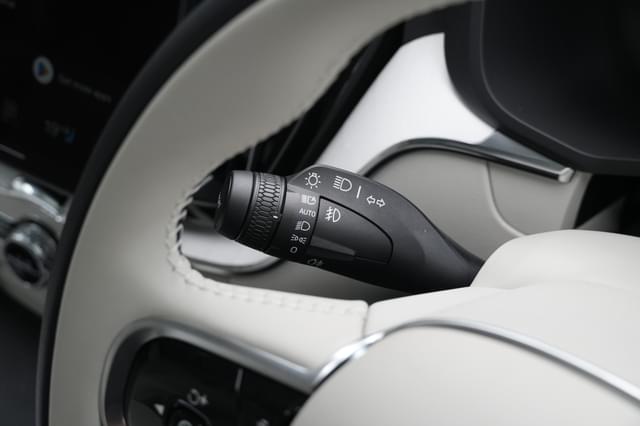 Steering Wheel Image - 20182