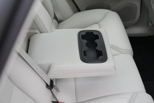 Rear Armrest Cup Holders Image - 20187