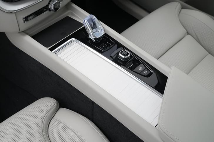 Volvo Xc60 Color Beige