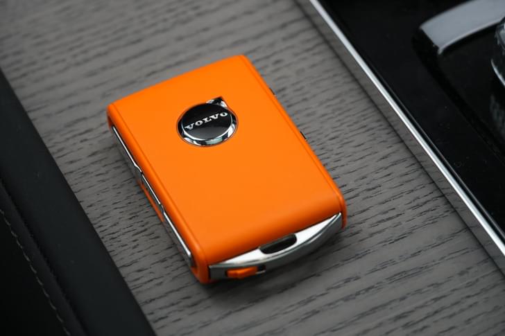 Volvo Xc90 Color Orange