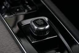 Volvo Xc90 Console Storage Existent