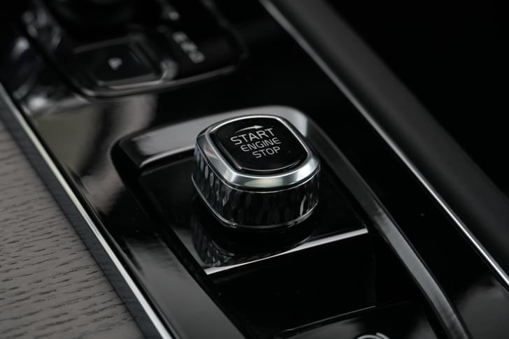 Volvo Xc90 Console Storage Existent