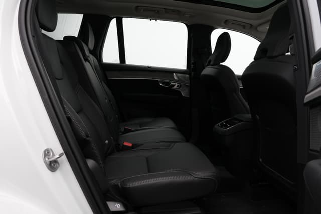 Second Row Seats Image - 14324