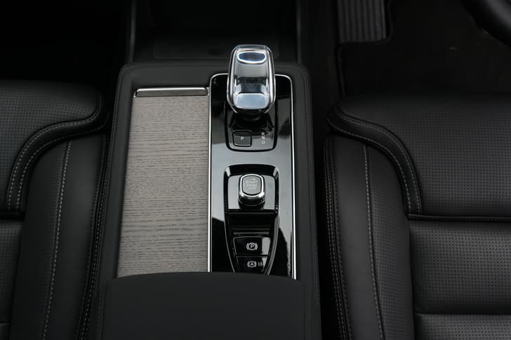 Volvo Xc90 Console Storage