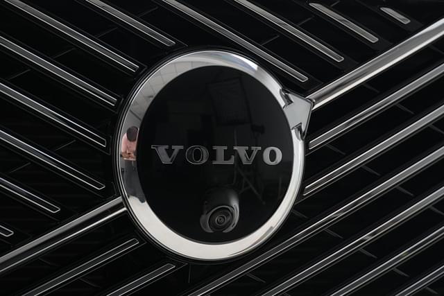 Front Logo Image - 14643