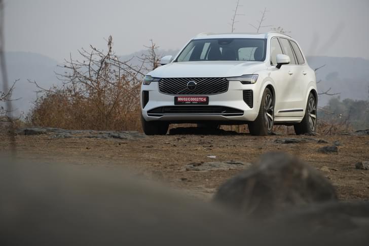 Volvo Xc90 Front View