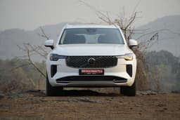 Volvo Xc90 Front View