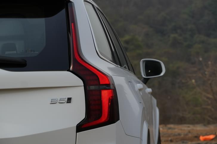 Volvo Xc90 Rear View