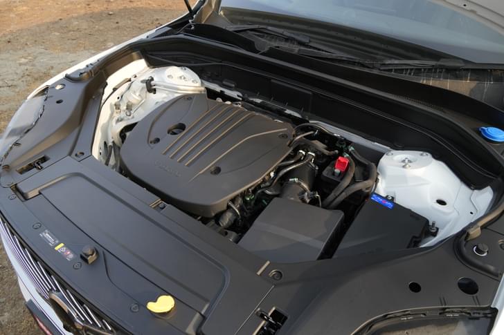 Volvo Xc90 Open Bonnet Engine Shot