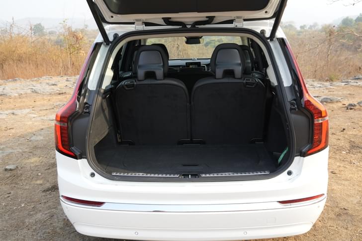 Volvo Xc90 Rear View