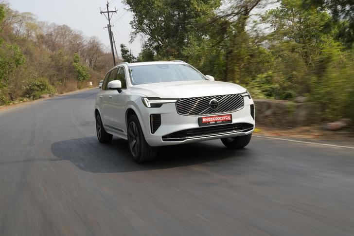 Volvo Xc90 Front View